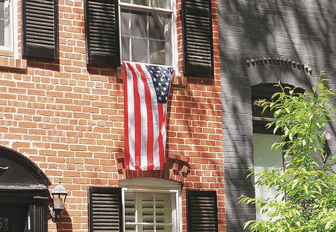 4th of July American flag decoration idea for windows