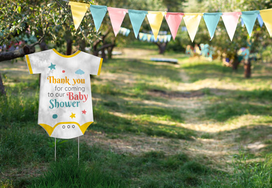 Outdoor baby shower decoration idea to welcome