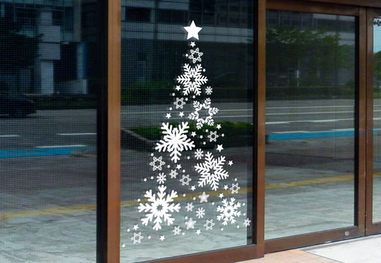 The Best Window Decorations for Christmas