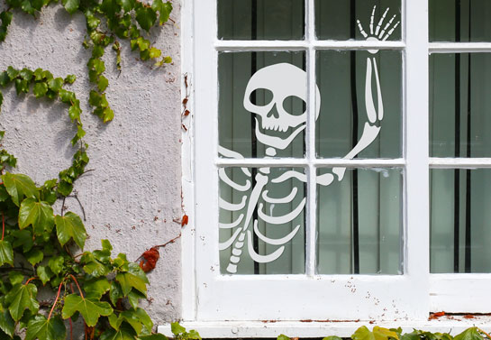 skeleton silhouette Halloween window decoration idea