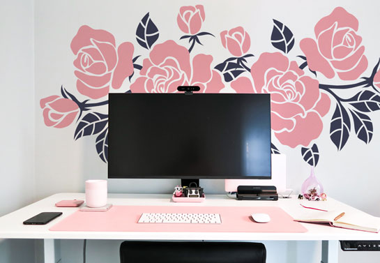 Make Everyone Jealous of Your Desk Space  Pink home offices, Home office  colors, Girly office