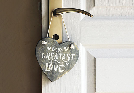 Valentine's door decoration idea in a hanging style