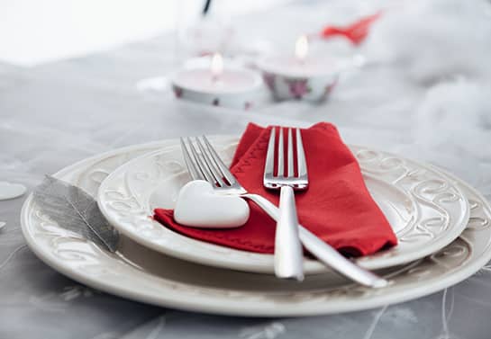 Valentine table decoration idea with a red napkin