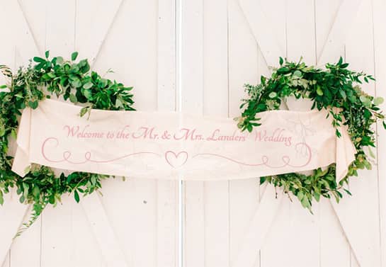 wedding party welcoming banner idea in pastel color